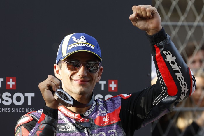 Third placed Spains rider Jorge Martin of the Prima Pramac Racing celebrates with his medal after the MotoGP sprint race ahead of Sundays Grand Prix of Barcelona at the Catalunya racetrack in Montmelo, just outside of Barcelona, Spain, Saturday, Nov. 16, 2024. (AP Photo/Joan Monfort)
