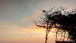 Pantai Gunung Geder  Surganya Sunset di Ujung Selatan Garut