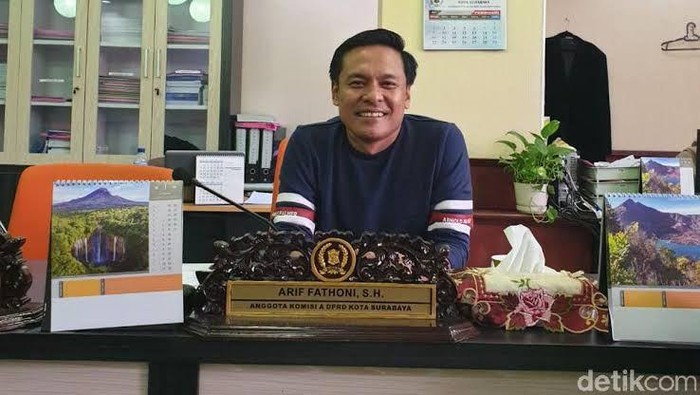 Wakil Ketua DPRD Kota Surabaya Arif Fathoni.
