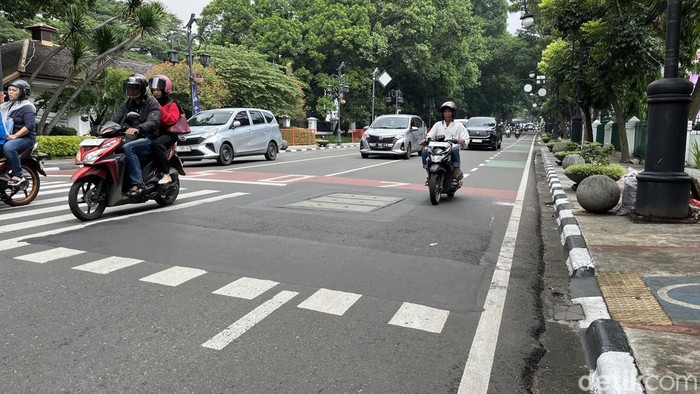 Bekas galian kabel di Bandung