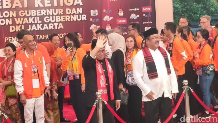 Geisz Chalifah hadir di barisan pendukung Pramono Anung-Rano Karno. (Dwi/detikcom)