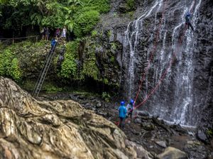 Intip Wisata Tersembunyi Curug Aseupan di Bandung Barat