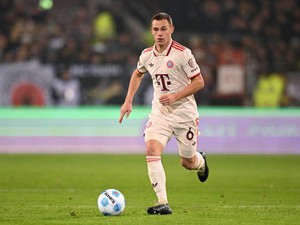 Kimmich Bakal Jadi Rebutan Barcelona dan Madrid?