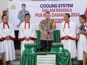 Kapolres Siak Sambangi Gereja, Sampaikan Pesan Damai-Persatuan di Pilkada 2024