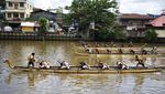 Melihat Keseruan Balap Perahu Naga di Samarinda