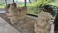 Salah satunya Megalit Batu Beghibu atau Batu Ber Ibu yang terletak di tengah persawahan, tepatnya di desa Tegur Wangi, Kelurahan Pagar Wangi, Kecamatan Dempo Utara, Kota Pagar Alam, Sumatera Selatan. Dihimpun detikSumbagsel, Minggu (17/11/2024), situs megalit Batu Beghibu ini sudah ada sejak zaman batu.