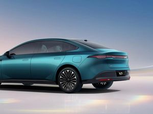 Lihat Lebih Dekat Cantiknya Mobil Listrik Nissan N7