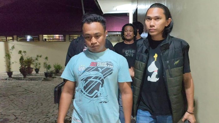 Pria berinisial MY (36) di Kabupaten Pangkep, Sulawesi Selatan (Sulsel), ditangkap polisi karena menguras isi ATM pria bernama Suhandy (45) senilai Rp 19 juta.