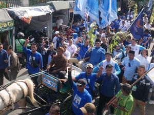 Ada Penampilan Seni & Budaya, Kirab Kampanye Akbar Luthfi-Yasin Meriah