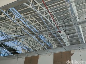 Plafon Pasar Jongke Solo Ambrol Diterjang Hujan-Angin Kencang