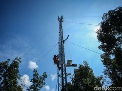 Potret Sang Penjaga Sinyal di Perbatasan Negara RI