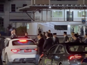 Tiba di Brasil, Presiden Prabowo Naik Mobil Mewah Warna Putih