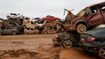 Ribuan Mobil Rusak Parah Menumpuk Usai Digulung Banjir Dahsyat Valencia