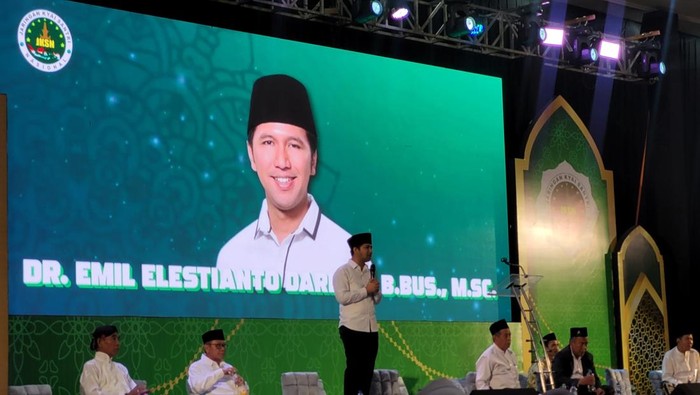 Wagub Jatim Emil Dardak Pengajian dan Istighosah di Kota Mojokerto