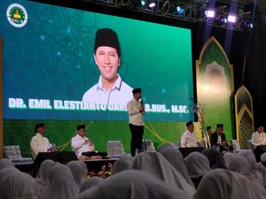 Hadiri Isitgasah di Mojokerto, Emil Ungkap Keberhasilan Jawa Timur