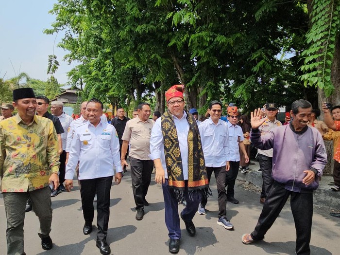 Wamen PKP Fahri Hamzah dalam kunjungan kerja ke Kabupaten Sumbawa, NTB