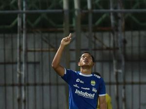 Rekam Jejak Adam Alis, dari Persija Kini Berhati Biru di Persib Bandung