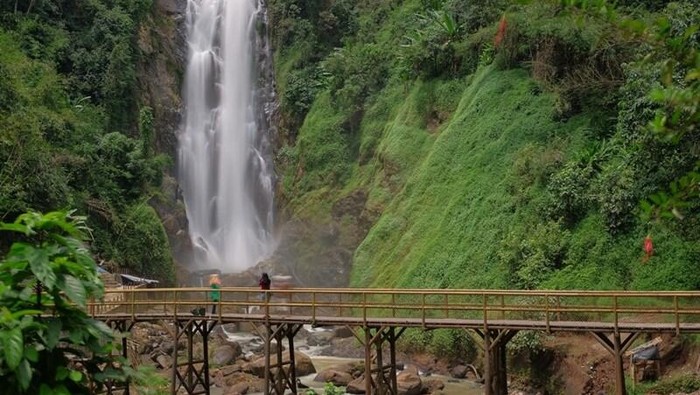 Air Terjun Bedegung di Muara Enim.