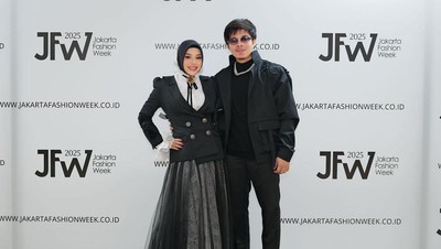 Keseruan Aurel dan Atta Halilintar Jajan dan Kulineran di Jepang
