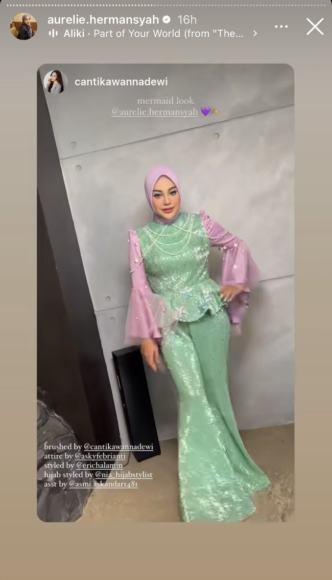 Yang tak kalah mencuri atensi ialah penampilan Aurel yang kini terlihat semakin langsing. Diketahui wanita 26 tahun itu memang menjalani diet ketat untuk menurunkan berat badannya. Foto: Instagram/@aurelie.hermansyah