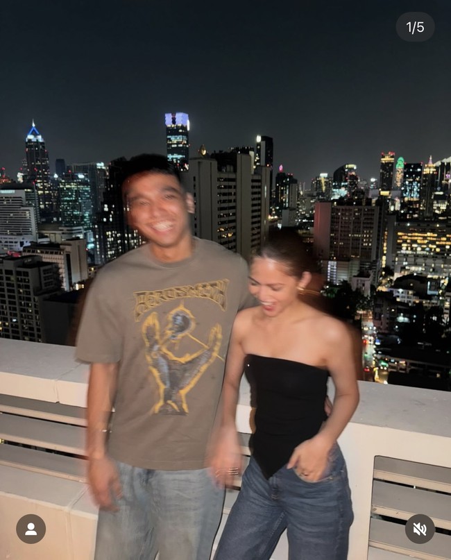 Fadly Faisal akhirnya go publik hubungan asmaranya bertepatan dengan hari ulang tahun kekasihnya, Maudy Effrosina. Melalui akun Instagram pribadinya Fadly memberikan ucapan ulang tahun spesial untuk Maudy, “Happy birthday cantik,” tulisnya dalam unggahan sambil menyertakan akun Instagram milik Maudy. Foto: Instagram/@fadlyfsl_