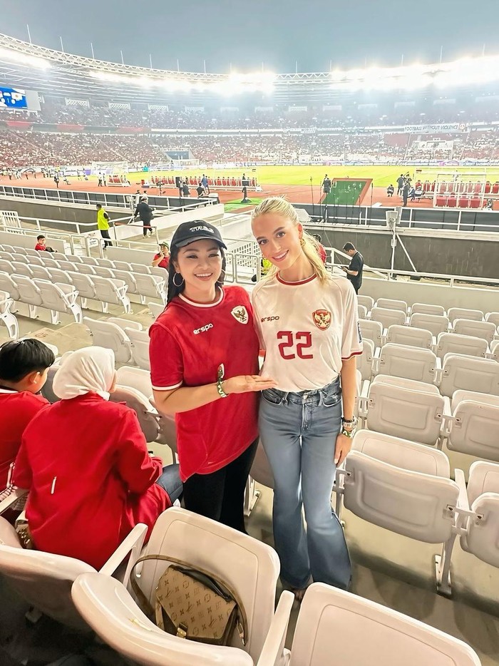Fitri Carlina