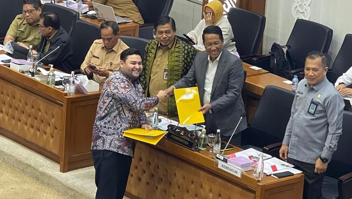 Foto: Badan Legislasi DPR RI menggelar Rapat Pengambilan Keputusan Tingkat I terkait Rancangan Undang-Undang (RUU) tentang Perubahan Undang-Undang Nomor 2 Tahun 2024 tentang Provinsi Daerah Khusus Jakarta (DKJ). Foto: Dok. Istimewa