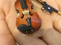 Foto Produk di Toko Online Vs Diterima Bikin Melotot dan Ngakak