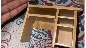 Pesan meja di Temu, produk yang dikirim malah miniatur...Foto: Demilked