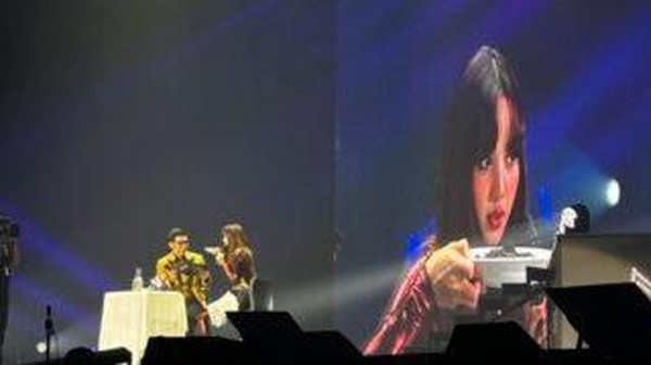 Keren! Indra Herlambang Perkenalkan Rendang ke Lisa BLACKPINK