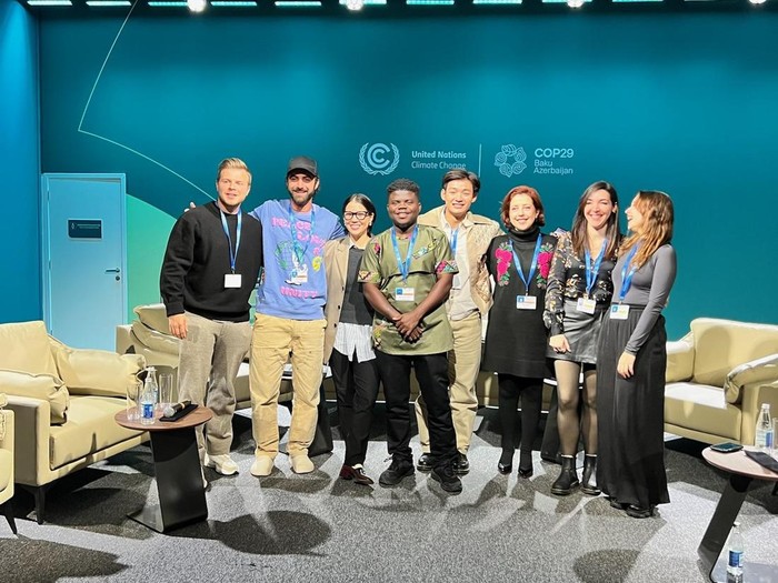 Kreator konten Jerhemy Owen mewakili Indonesia di COP29 Baku, membahas peran media sosial dalam isu lingkungan.