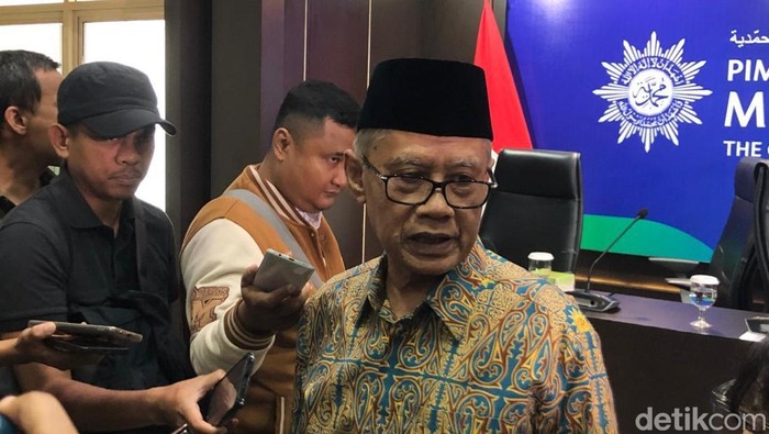 Ketua Umum Pimpinan Pusat (PP) Muhammadiyah Haedar Nashir di kantor PP Muhammadiyah, Kota Jogja, Senin (18/11/2024).