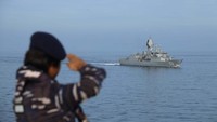 Lebih dari itu, Farewell Pass ini juga menandai babak baru dalam diplomasi maritim Indonesia. TNI AL tidak hanya tampil sebagai penjaga kedaulatan, tetapi juga sebagai duta perdamaian yang mempererat hubungan internasional. Peristiwa ini mengingatkan bahwa lautan bukanlah sekadar batas wilayah, melainkan jembatan yang menghubungkan bangsa-bangsa dalam semangat kerja sama dan harmoni.  