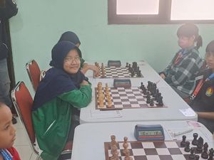 Siswi Kelas V MI Gresik Raih Perunggu Kejurnas Catur, Siap ke Thailand