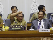 Jelang Nataru, Mendagri Tito Sentil Tiket Pesawat Mahal