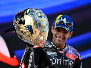 Bos Ducati vs Bos Aprilia soal Nomor 1 di Motor MotoGP