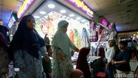 Kamar Dagang Indonesia (Kadin) Nusa Tenggara Barat (NTB) berharap pemerintah mengkaji ulang kenaikan Pajak Pertambahan Nilai (PPN) menjadi 12 persen dari sebelumnya 11 persen. Sebab, kebijakan ini berdampak besar terhadap daya beli masyarakat.  