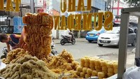 Tahu Pedas Sumedang ALEL juga bisa dinikmati sebagai camilan. Ukurannya seperti tahu isi biasa, tapi rasanya pedas nendang di lidah. Gerainya bisa ditemui di Jalan Raya Duri Kosambi. Foto: Google Review