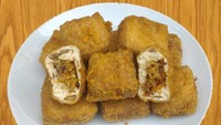 Kalau mencari tahu jeletot enak di sekitar Setiabudi, Jakarta Selatan, kamu bisa membelinya di Zuper Dapur. Tahu jeletot di sini harganya Rp 3.000 per buah. Pedasnya tak diragukan lagi lho! Foto: Google Review