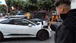 Taksi Tanpa Sopir Resmi Beroperasi di Jalanan San Francisco