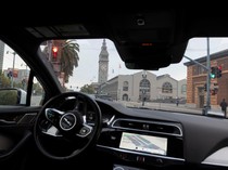 Taksi Tanpa Sopir Resmi Beroperasi di Jalanan San Francisco