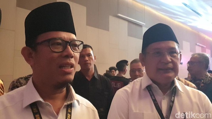 Teddy Meilwansyah-Marjito Bachri usai debat publik kedua Pilkada OKU.