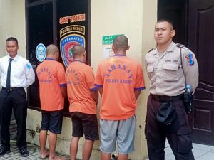 3 Orang di Kediri Diciduk Saat Asyik Main Judi Online