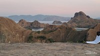 Pemandangan Pulau Padar, Taman Nasional Komodo.
