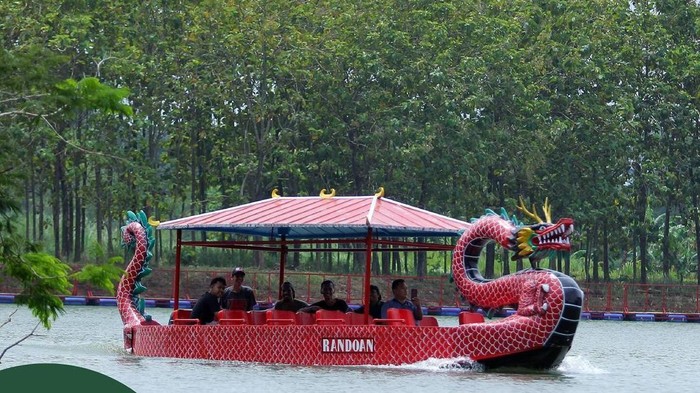 Bungursari Lake Park, salah satu tempat wisata seru di Purwakarta.