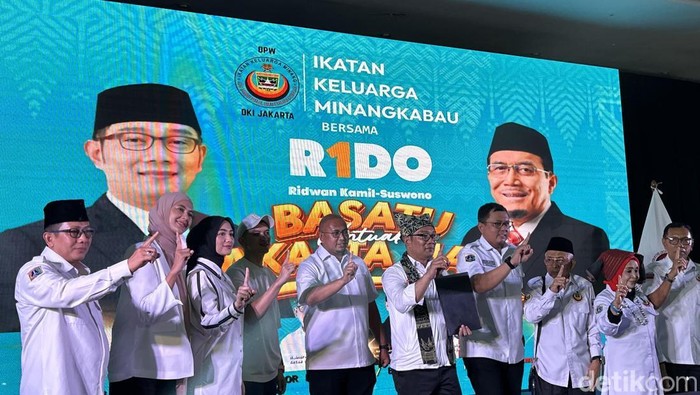 Calon Gubernur Jakarta nomor urut 1, Ridwan Kamil (RK) mendapatkan dukungan dari Ikatan Keluarga Minangkabau (IKM). (Kadek/detikcom).