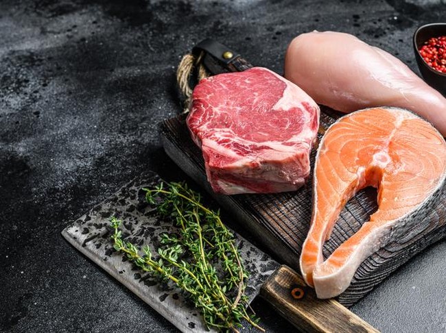 Musim hujan sebaiknya tidak mengonsumsi daging dan ikan.