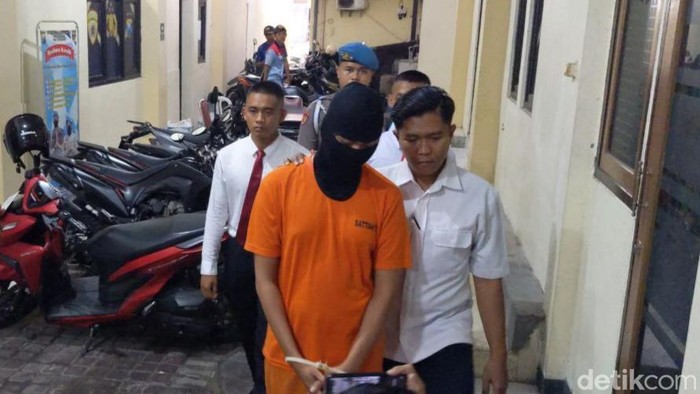 Dendi Darmawan, pemuda Tulungagung penganiaya lansia dan perampok minimarket