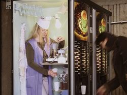 Inilah Isi dari ATM, Pembuat Kopi dan Vending Machine Bikin Tercengang