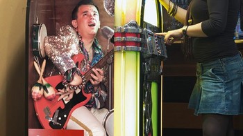 Asal musik yang kita denger di Jukebox. Foto: Epidemicfun